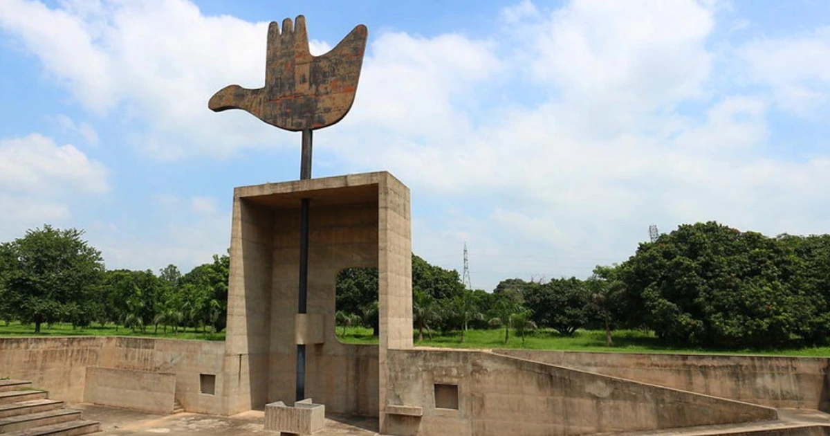 Chandigarh Hand Sign